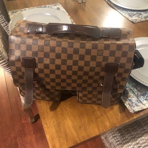 Louis Vuitton Messenger